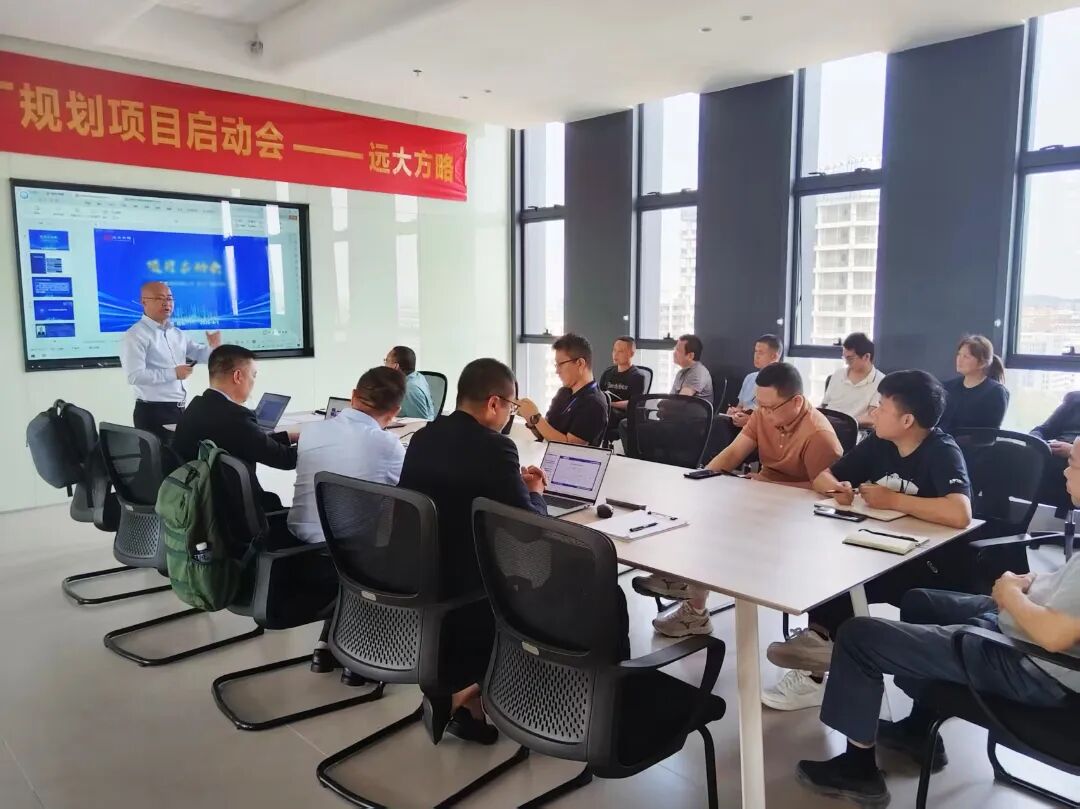 项目组老师.jpg